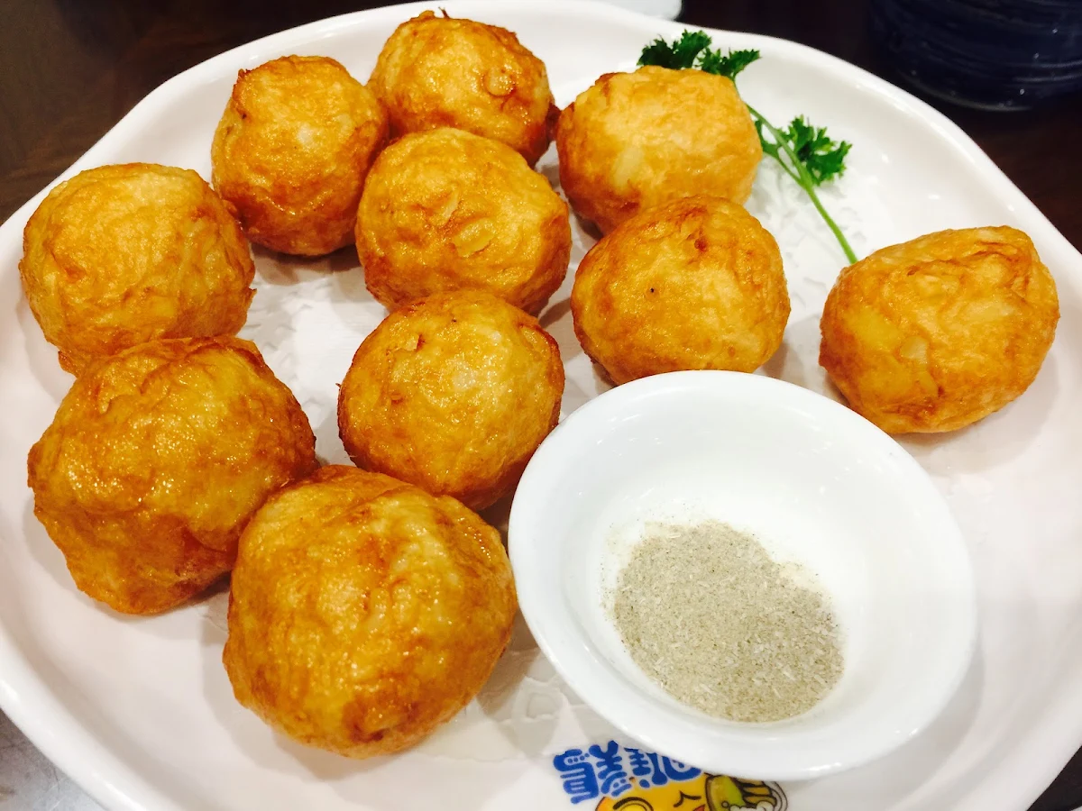 fried cuttlefish ball 炸q彈花枝丸